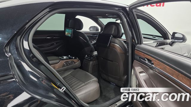 Genesis G90 2019 — photo 18