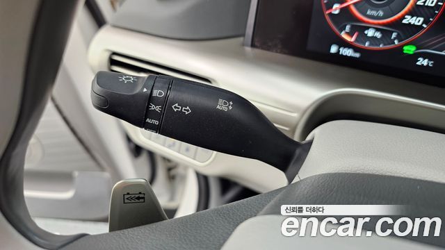 Hyundai Nexo 2023 — photo 24