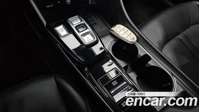 Hyundai Sonata 2023 — photo 12
