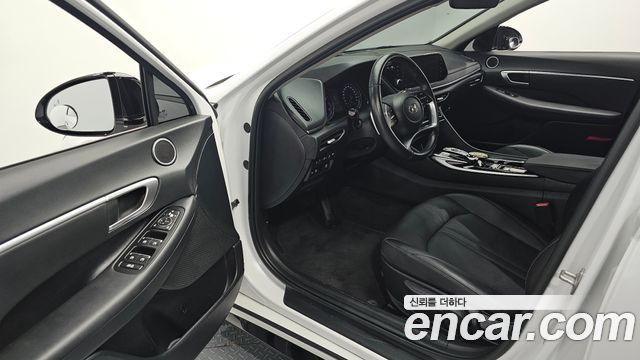 Hyundai Sonata 2023 — photo 17