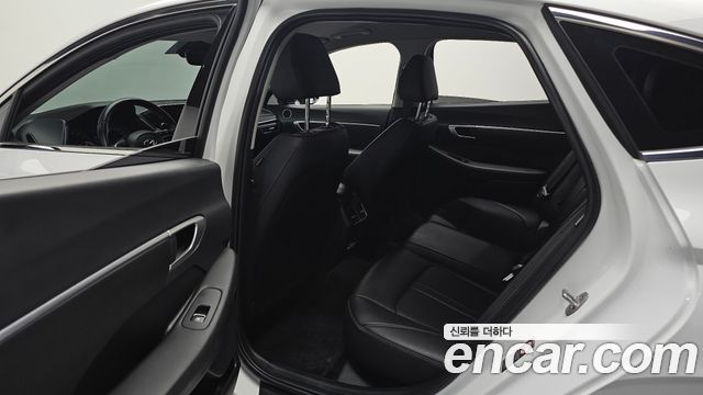 Hyundai Sonata 2023 — photo 18