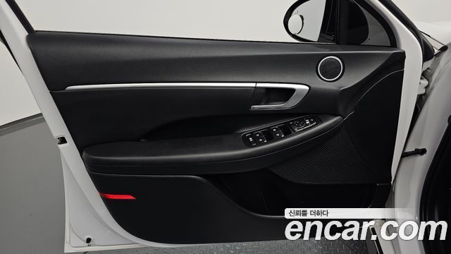 Hyundai Sonata 2023 — photo 14