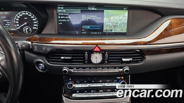 Genesis EQ900 2017 — photo 14