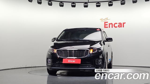 Kia Canival 2017 — photo 3