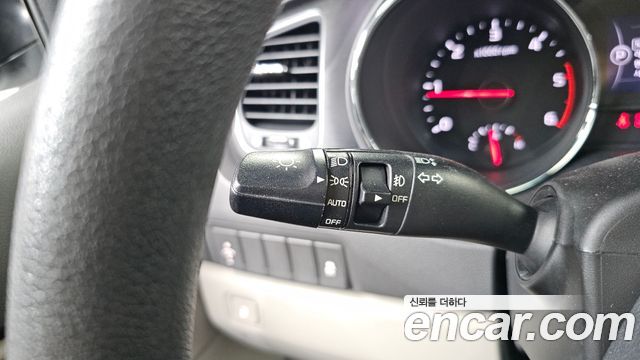 Kia Canival 2017 — photo 26