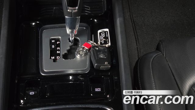 KG Mobility Rexton 2018 — photo 24