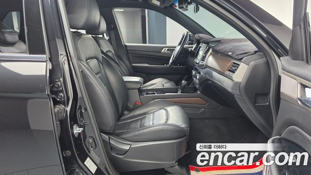 KG Mobility Rexton 2018 — photo 16