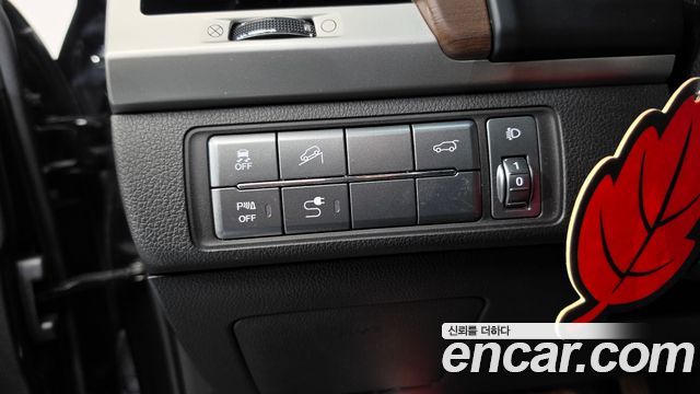 KG Mobility Rexton 2018 — photo 27