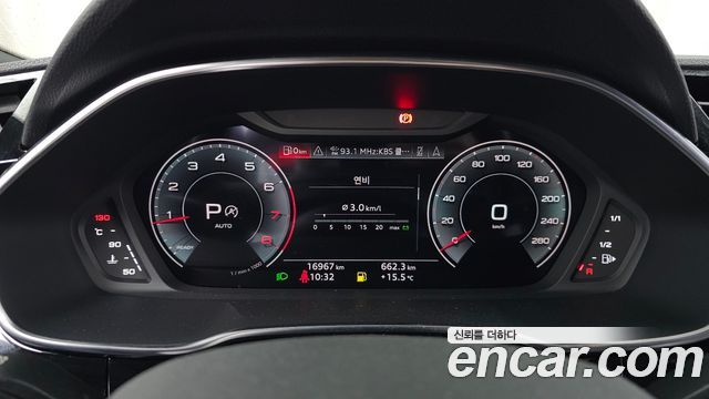 Audi Q3 2024 — photo 11