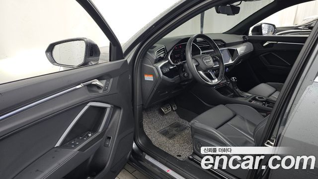Audi Q3 2024 — photo 13