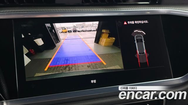 Audi Q3 2024 — photo 21