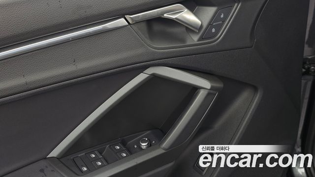 Audi Q3 2024 — photo 31