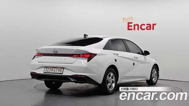 Hyundai AVANTE 2021 — photo 2