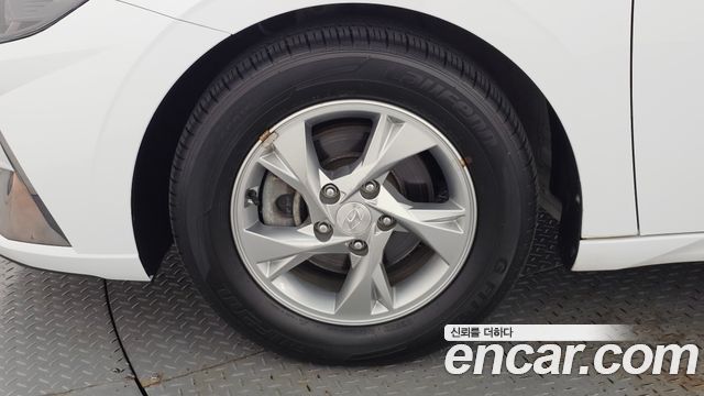 Hyundai AVANTE 2021 — photo 5