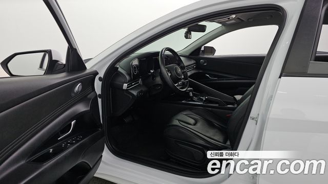 Hyundai AVANTE 2021 — photo 13