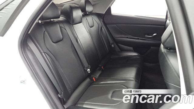 Hyundai AVANTE 2021 — photo 22