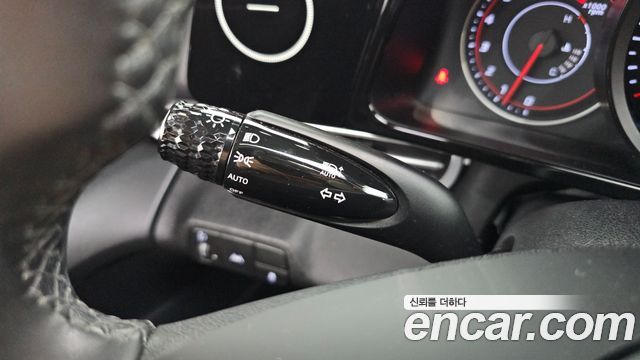 Hyundai AVANTE 2021 — photo 28