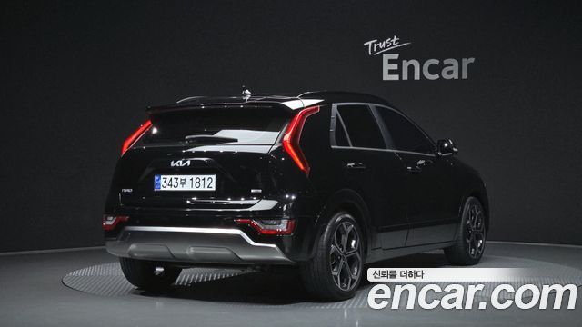 Kia Niro 2022 — photo 2