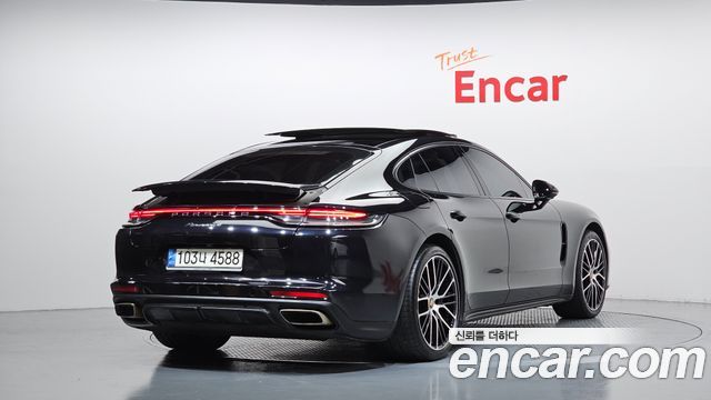Porsche Panamera 2022 — photo 2