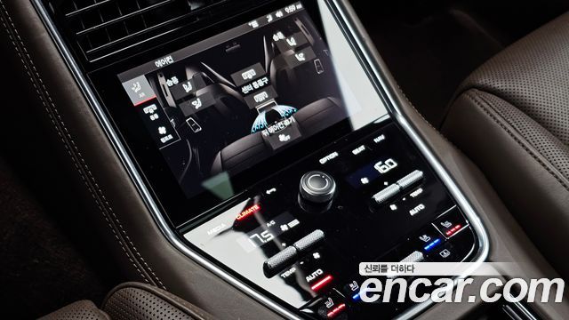 Porsche Panamera 2022 — photo 23