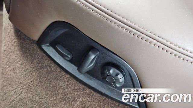 Porsche Panamera 2022 — photo 26