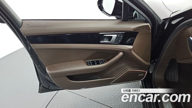Porsche Panamera 2022 — photo 14