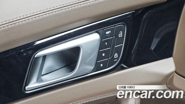 Porsche Panamera 2022 — photo 31