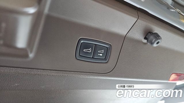 Porsche Panamera 2022 — photo 37