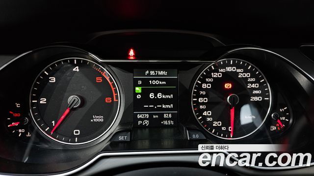 Audi A4 2015 — photo 8
