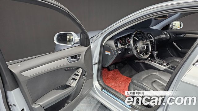 Audi A4 2015 — photo 10