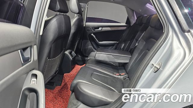 Audi A4 2015 — photo 11