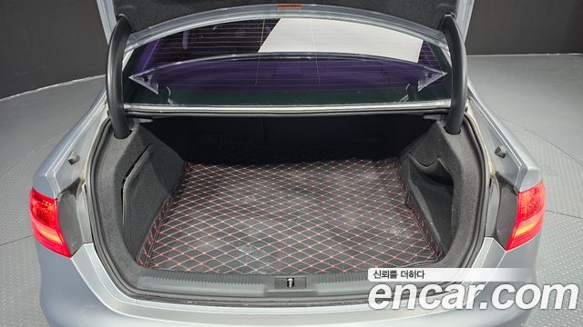 Audi A4 2015 — photo 20