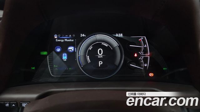 Lexus ES 2021 — photo 11