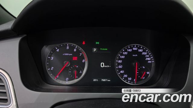 Hyundai Sonata 2016 — photo 11