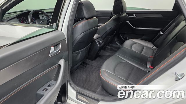 Hyundai Sonata 2016 — photo 18