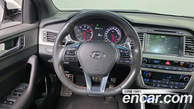 Hyundai Sonata 2016 — photo 19