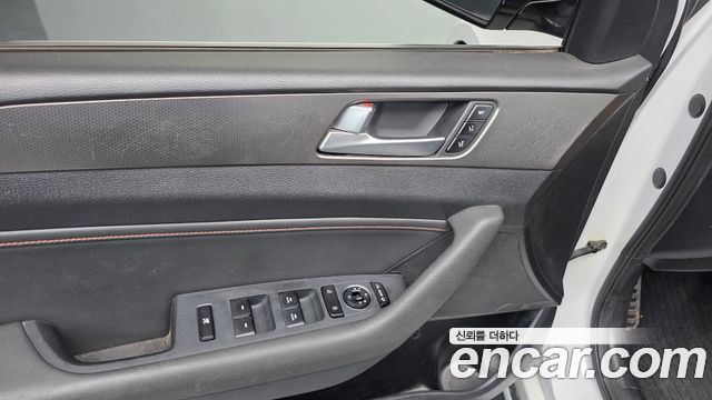 Hyundai Sonata 2016 — photo 28