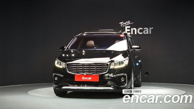 Kia Canival 2019 — photo 3