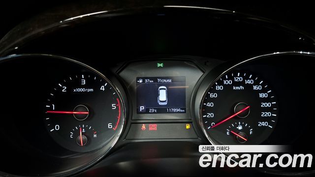 Kia Canival 2019 — photo 11