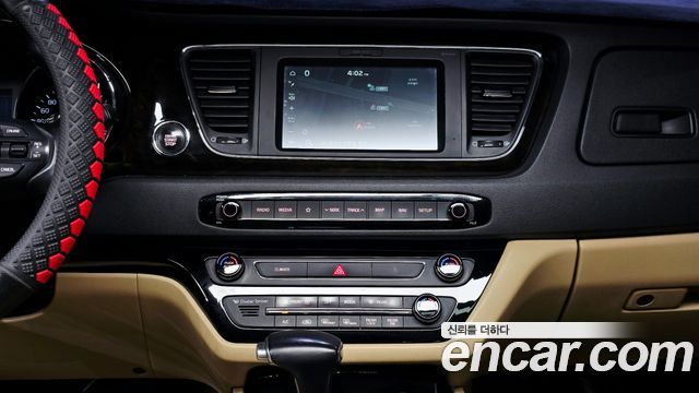 Kia Canival 2019 — photo 20