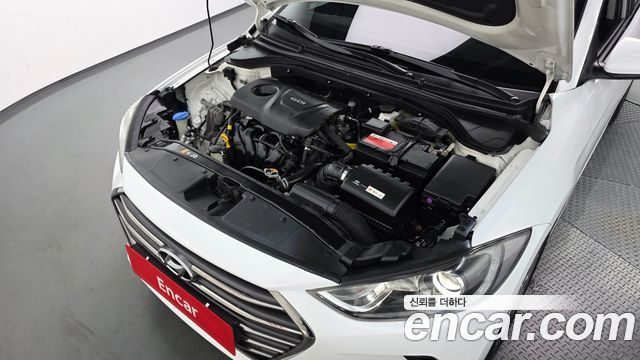Hyundai AVANTE 2016 — photo 6