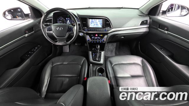 Hyundai AVANTE 2016 — photo 7