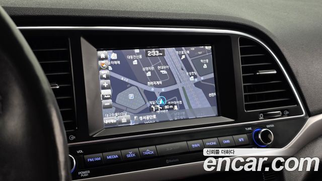 Hyundai AVANTE 2016 — photo 13
