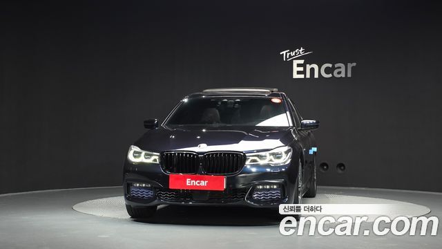 BMW 7-Series 2017 — photo 3