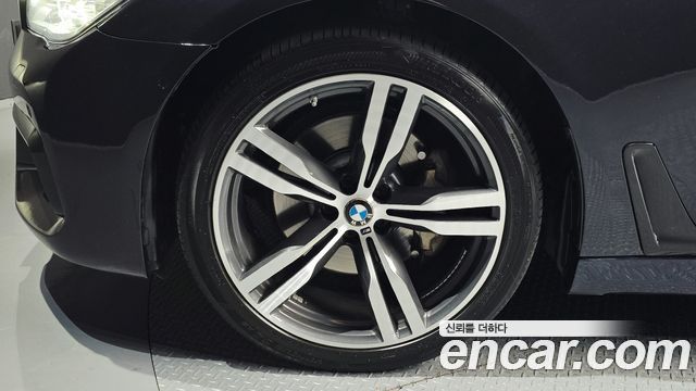 BMW 7-Series 2017 — photo 5