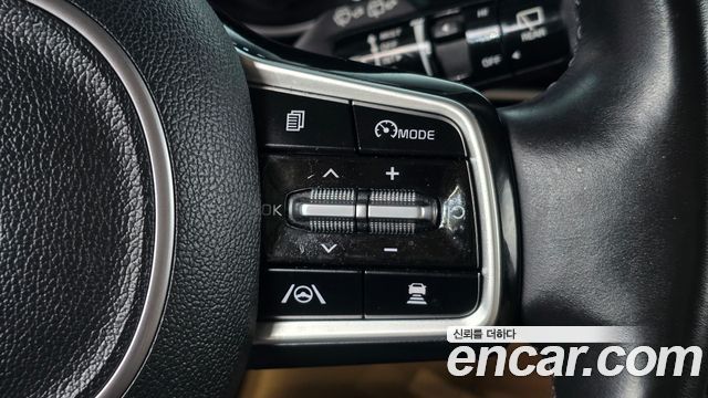 Kia Canival 2021 — photo 20