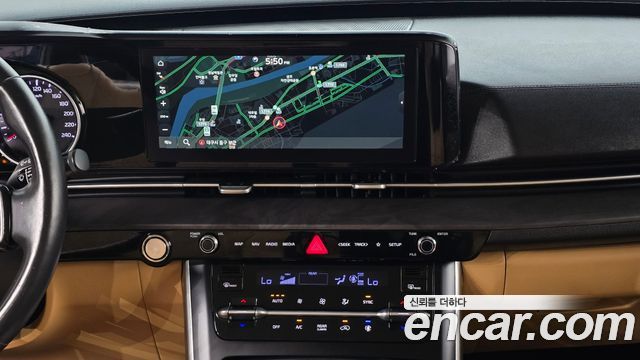 Kia Canival 2021 — photo 24