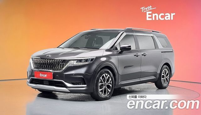 Kia Canival 2021 — photo 1