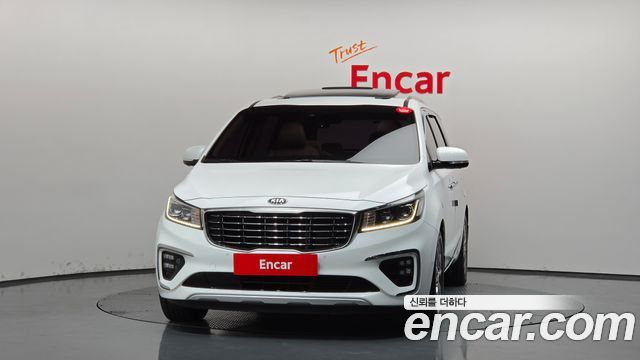Kia Canival 2019 — photo 3