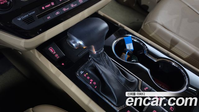 Kia Canival 2019 — photo 9